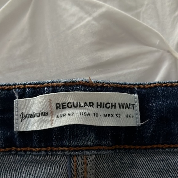 STRADIVARIUS DARK WASH SKINNY JEANS (US10) - Picture 3 of 4